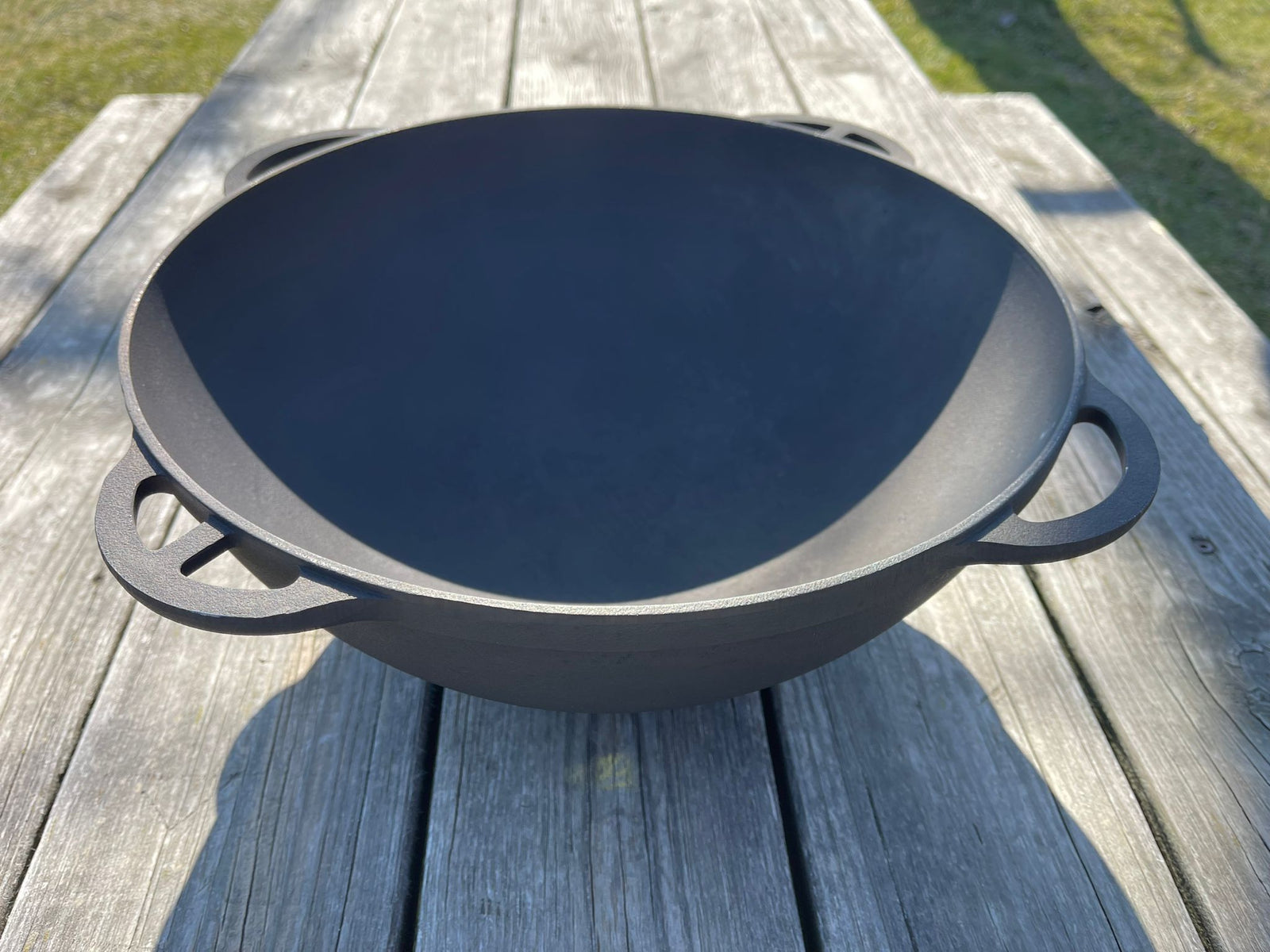 Cast Iron Cauldron 8L / WOK with Lid