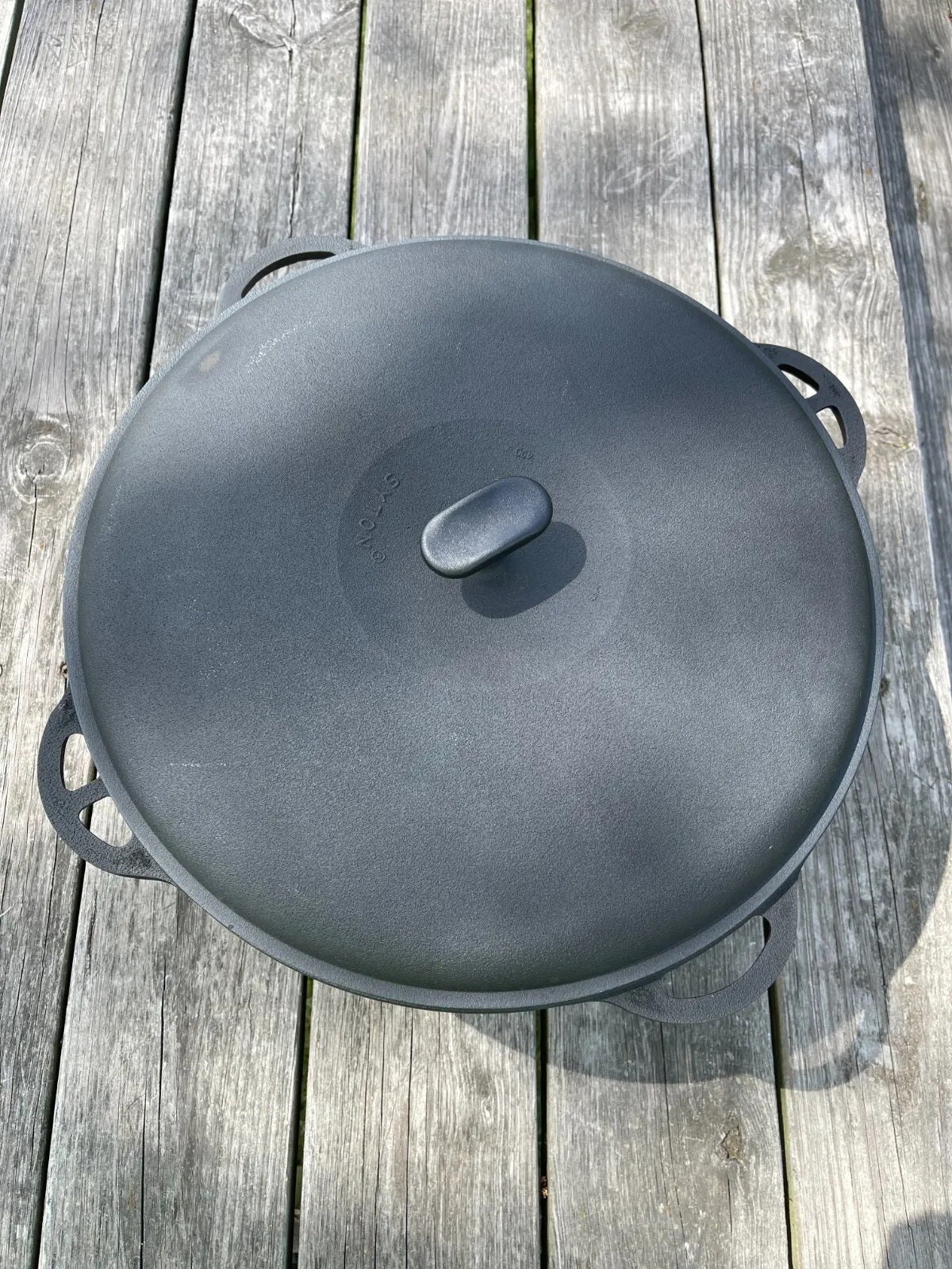 Cast Iron Cauldron 8L / WOK with Lid