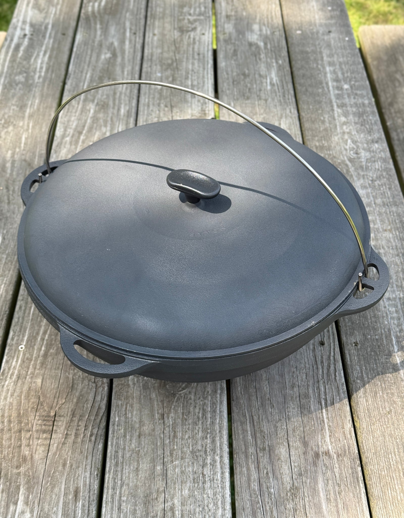 Cast Iron Cauldron 12L / WOK with Lid