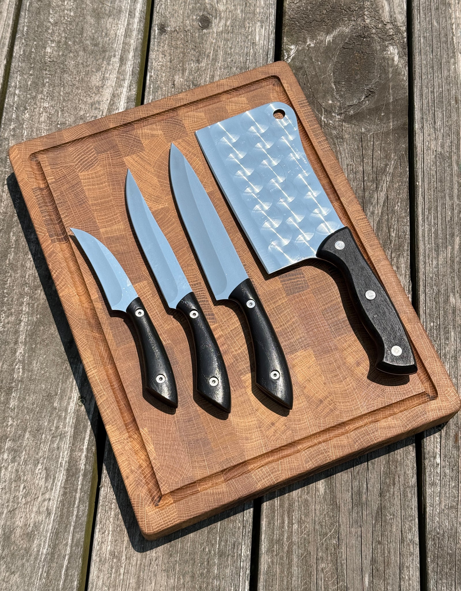 Refined Kitchen Set: Cutting Board and Knives