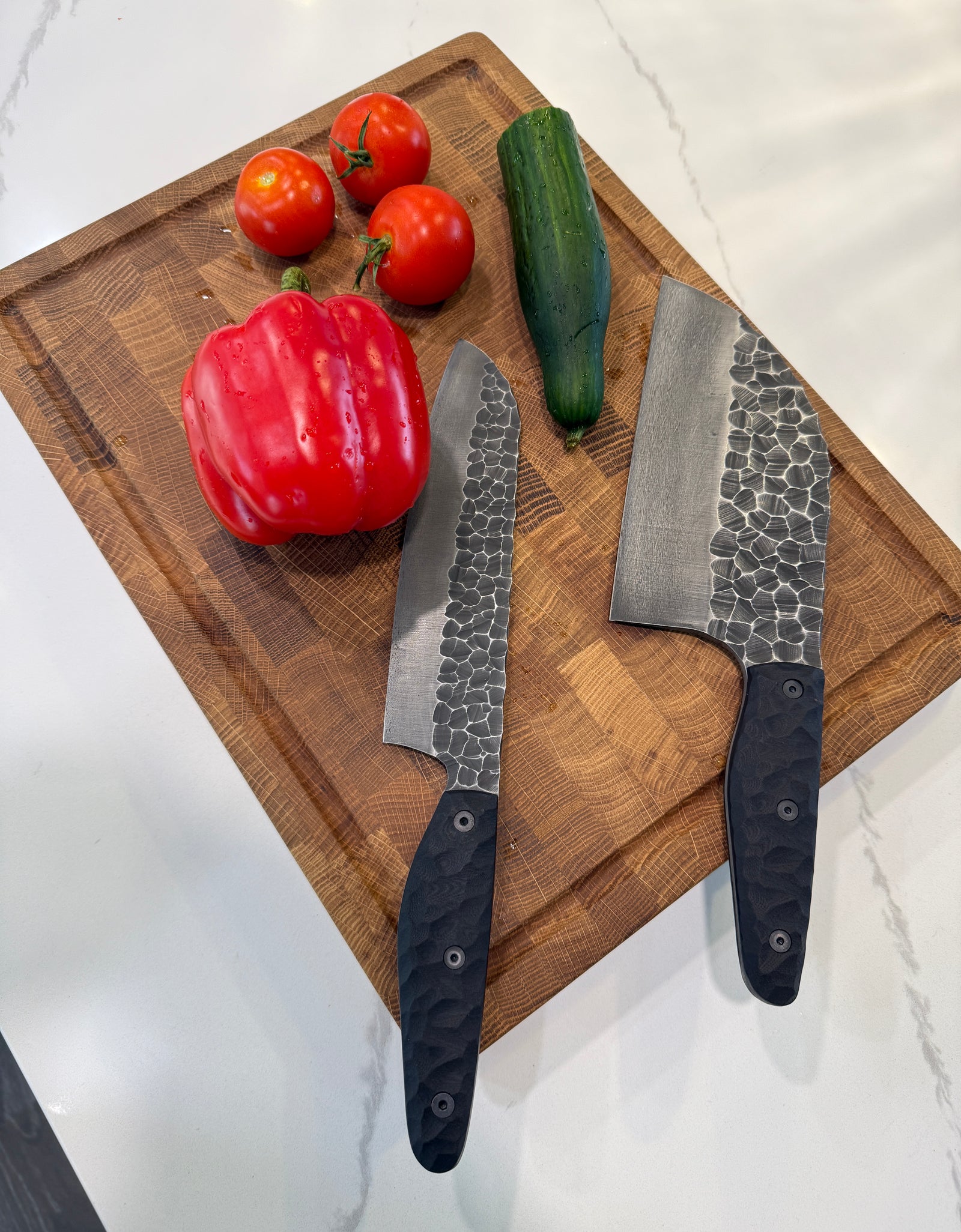 Textured Kitchen Set: Cutting Board and Knives