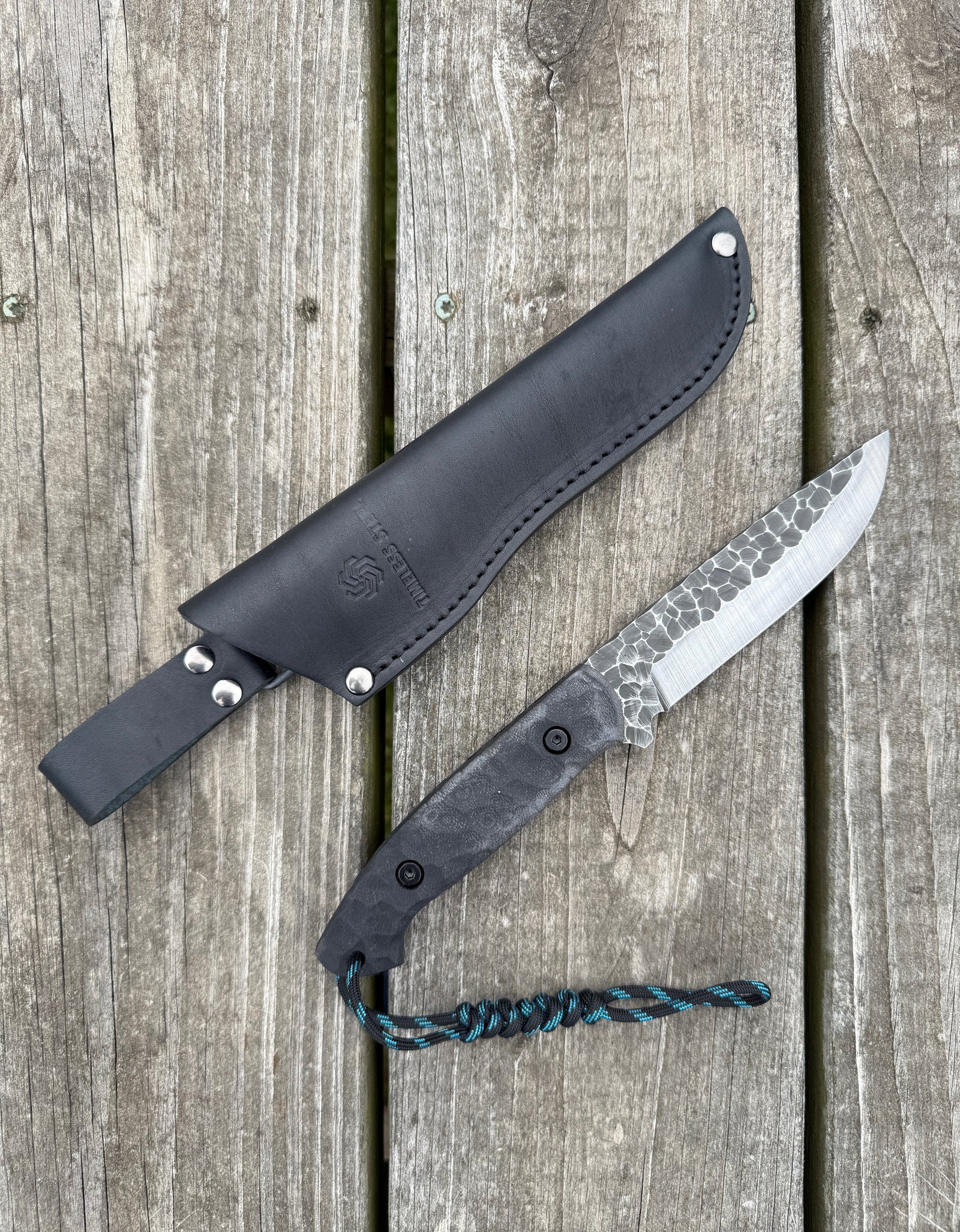Heavy-duty KNIFE Bushcraft with case