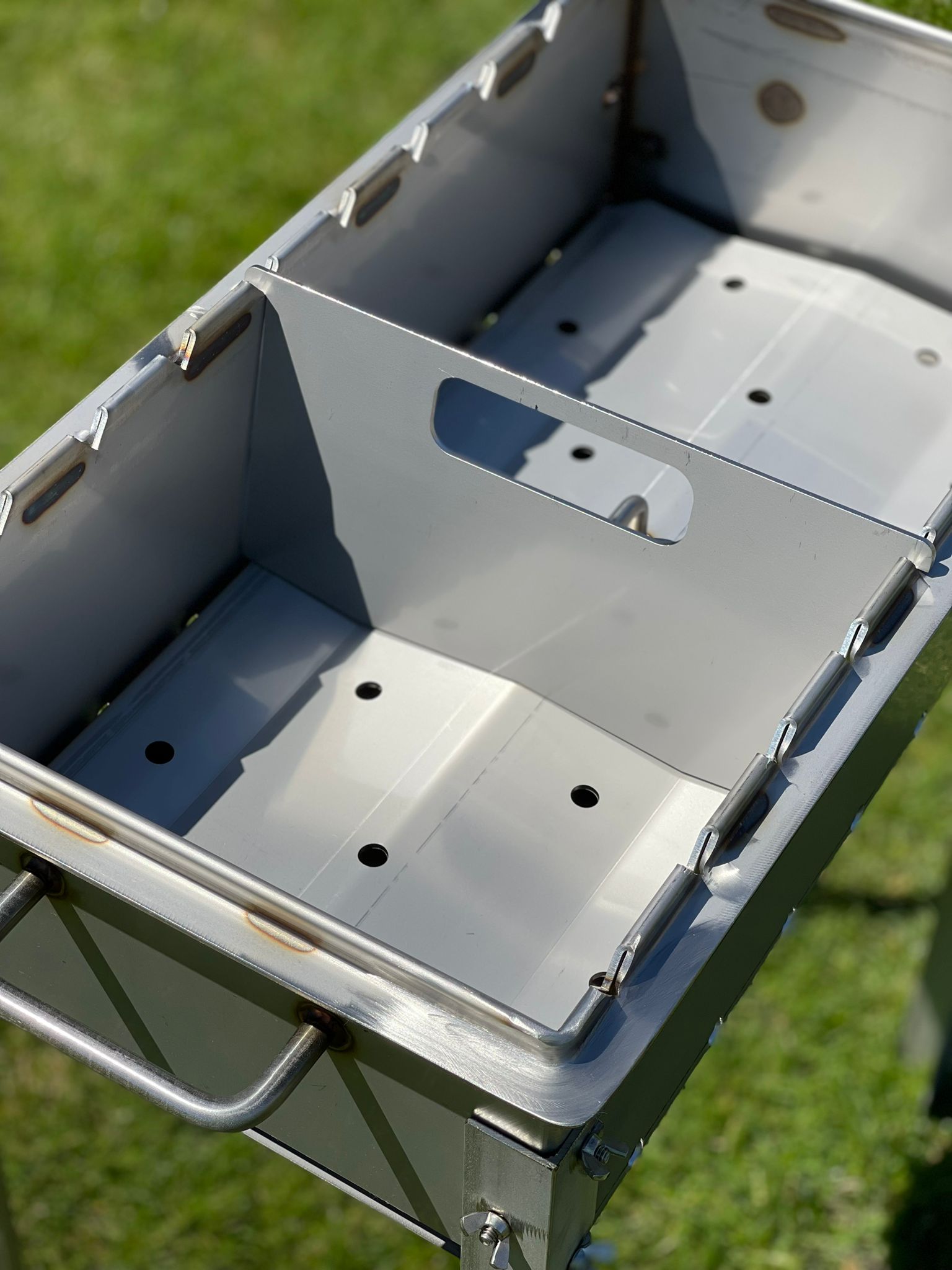 Stainless Steel Divider for BBQ Grill / MANGAL