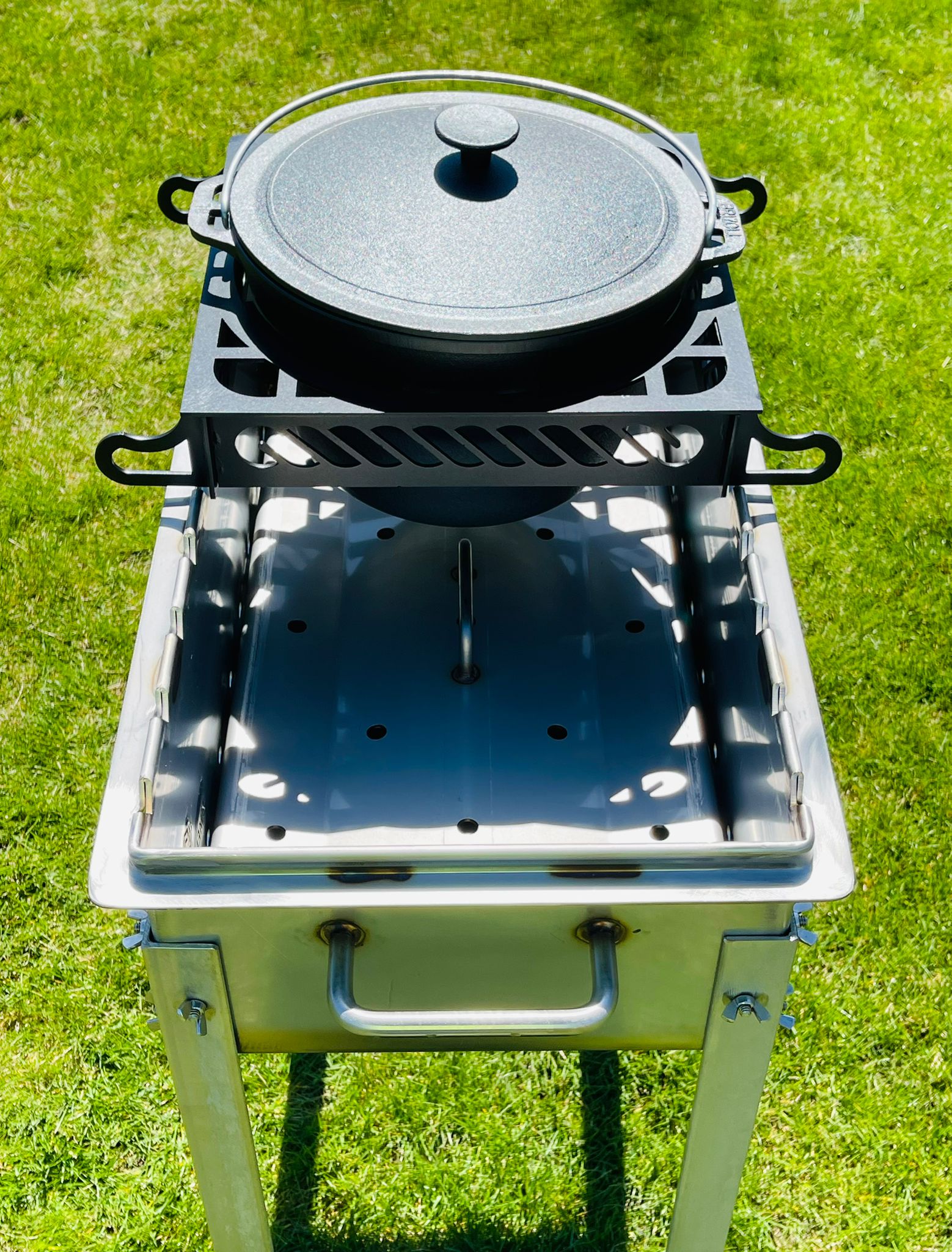 Stand for Cast Iron Cauldron 8L