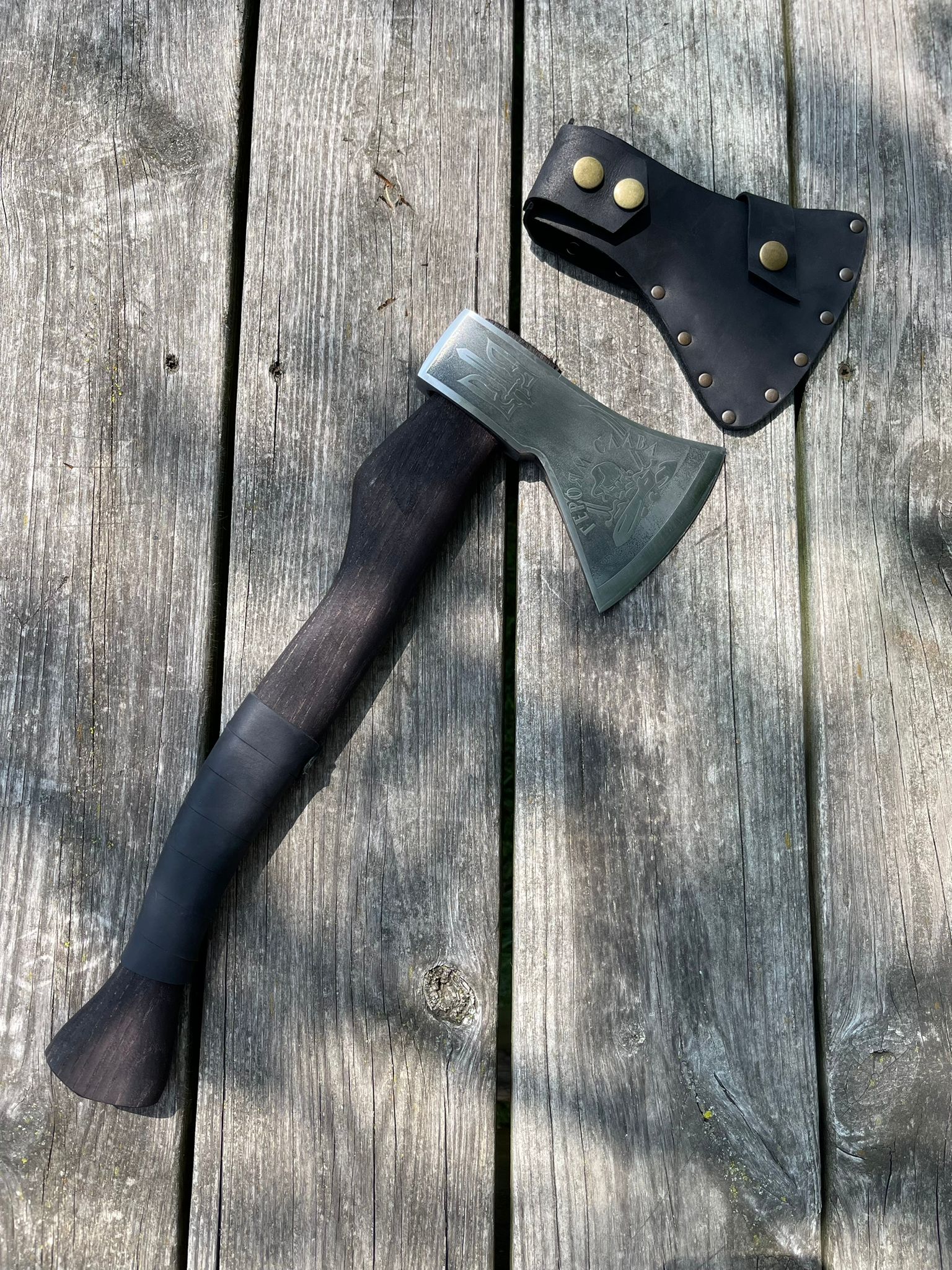 Heavy-duty AX Слава ЗСУ / Glory to the Armed Forces of Ukraine with wooden handle and leather wrap