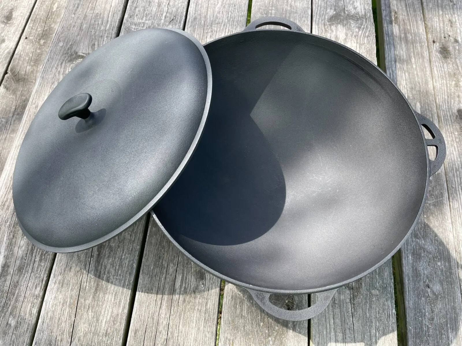 Cast Iron Cauldron 8L / WOK with Lid