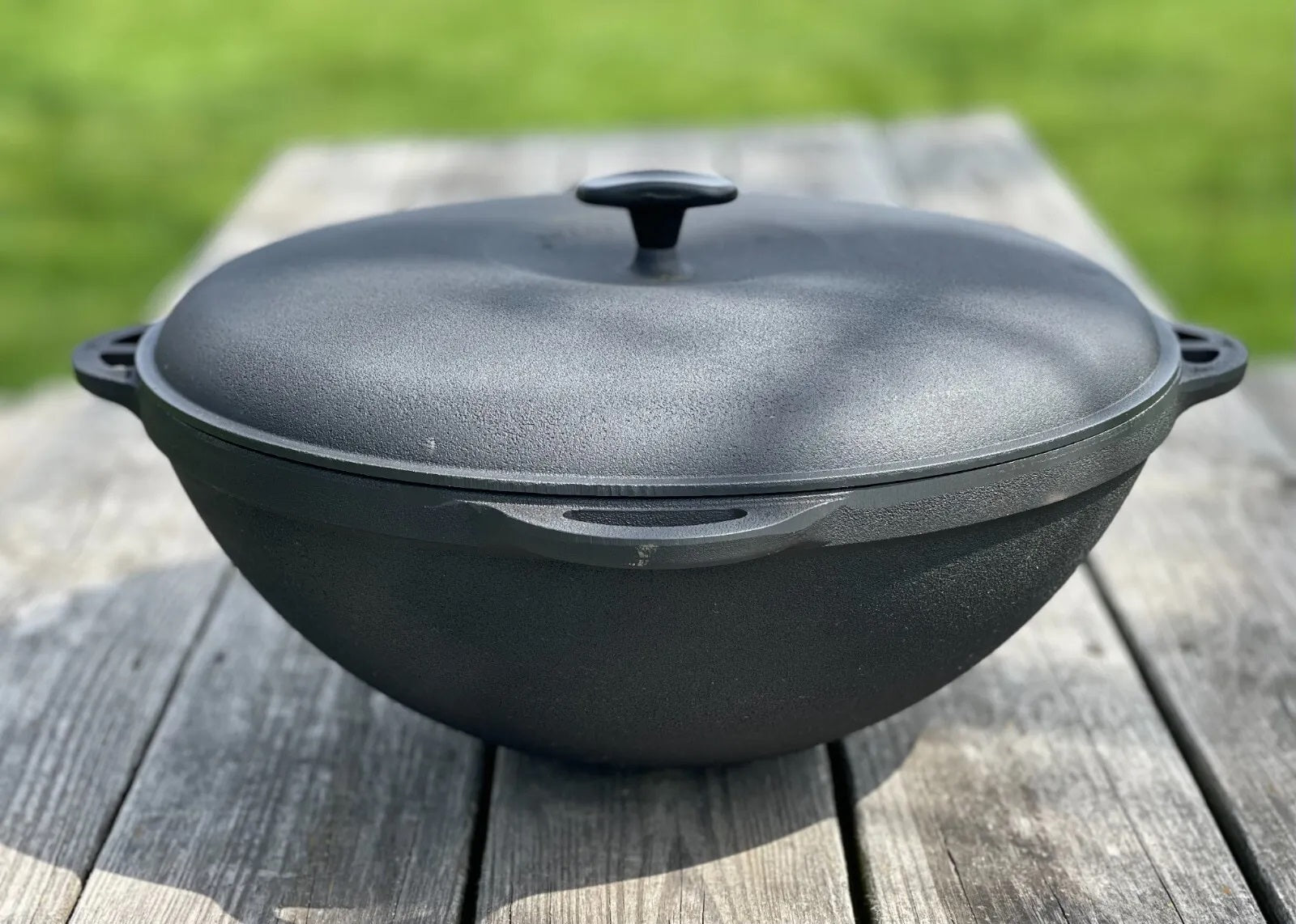 Cast Iron Cauldron 8L / WOK with Lid